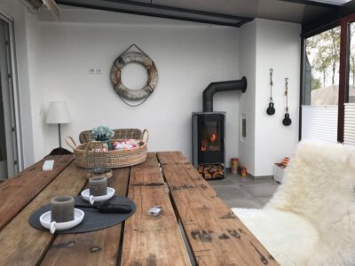 Wintergarten mit Kamin